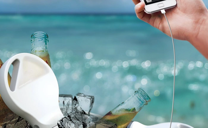 Chiếc sạc điện thoại đến từ Hàn Quốc này có thể hoạt động mãi mãi chỉ với nước sôi và đá lạnh