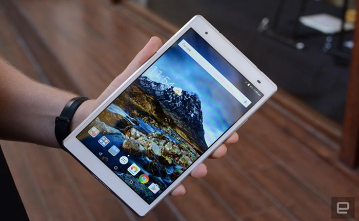 [MWC 2017] Lenovo trình làng 2 tablet Tab 4 và Tab 4 Plus, có bộ kit dùng cho trẻ em