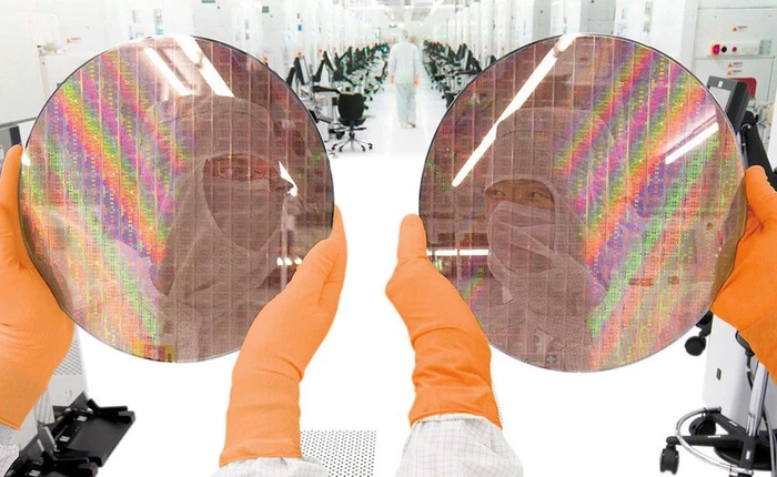 Ai sẽ trở thành nhà sản xuất đầu tiên vươn tới tiến trình 7nm?