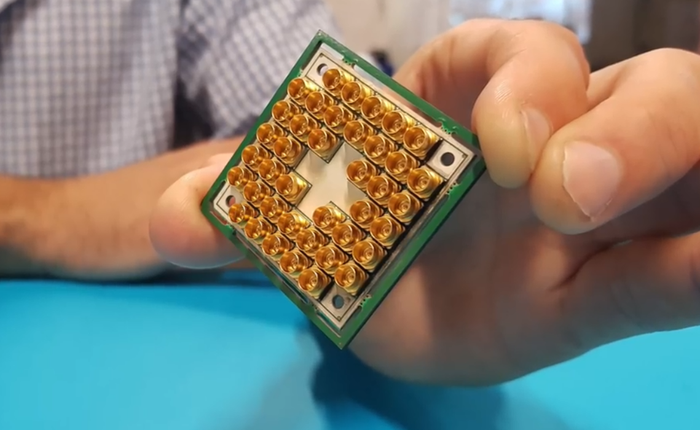 Tất tật những điều cần biết về con chip lượng tử mới 17 qubit của Intel, vũ khí ganh đua với Google và IBM