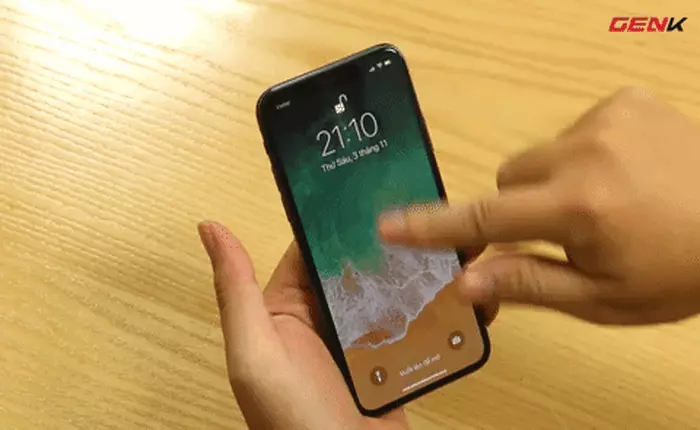 iPhone X không còn nút Home, chuyển sang dùng "vuốt" và điều đó có thể sẽ khiến người dùng lớn tuổi không thoải mái
