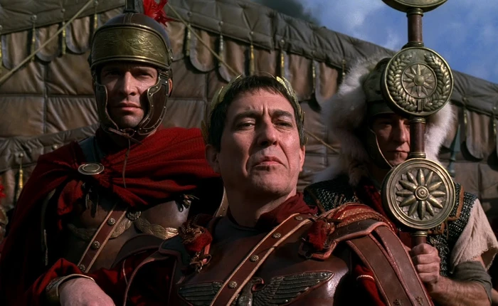 Mark Zuckerberg đang thực hiện đúng chiến thuật của người La Mã cách đây 2.300 năm để hủy diệt các đối thủ