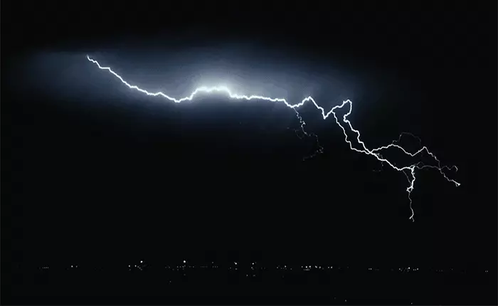 Video slow-motion về vũ điệu tia sét mà bạn chưa từng thấy trước đây