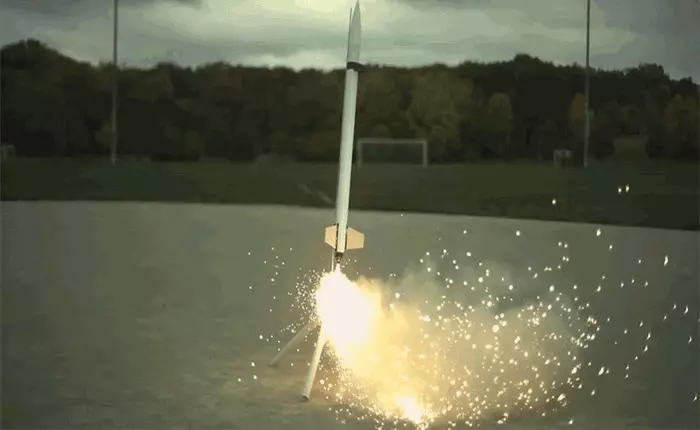 Từ một video nhạt nhẽo, sau khi quay chậm với tốc độ 28.000 fps, buổi phóng tên lửa mini này trở thành màn nghệ thuật giữa không gian