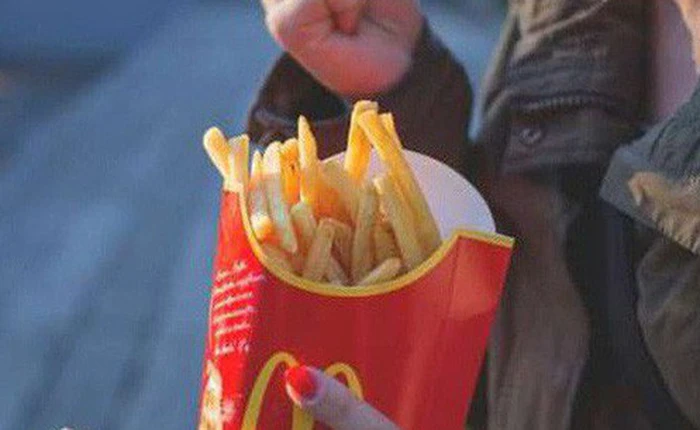 Vui thôi đừng vui quá: Tung “khuyến mãi quá đà” ăn theo thành tích đội nhà, McDonald’s đã vấp phải thảm họa marketing đáng quên nhất trong lịch sử!