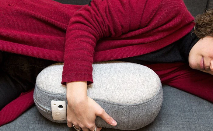 Nằm ôm chiếc gối trị giá 10 triệu này sẽ giúp bạn được trải nghiệm một giấc ngủ ngon chưa từng có