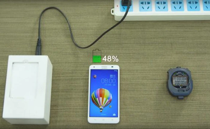 Công nghệ sạc nhanh của Huawei có thể làm đầy 48% pin điện thoại trong vòng 5 phút, dự kiến sẽ ra mắt tại MWC 2018