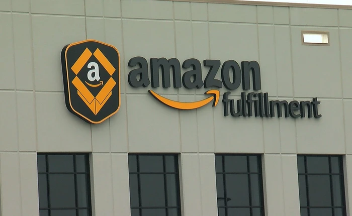 Bên trong một "kho hàng tiện đâu vứt đấy"  của Amazon - nơi làm nên đế chế nghìn tỷ USD