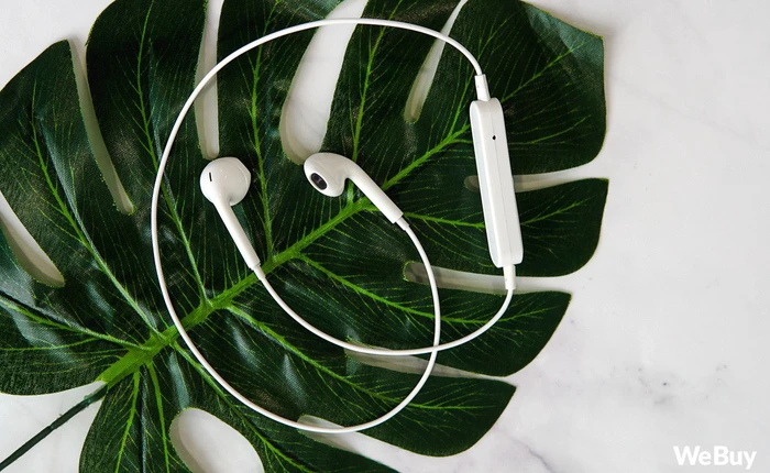 Trải nghiệm AirPods phiên bản “nửa mùa” giá 125.000 đồng: Suýt ngon như quảng cáo