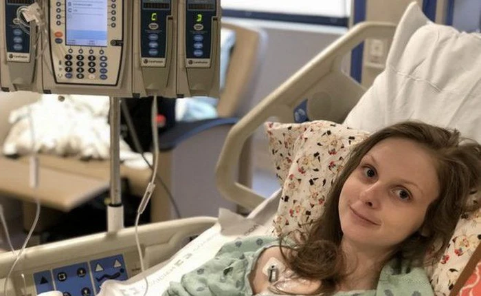 Đây có lẽ cô gái không may mắn nhất vì bị dị ứng với hầu hết mọi thứ, từ mùi thức ăn, xà phòng tới bột giặt