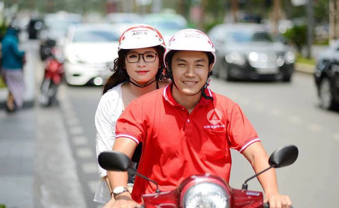 Khốc liệt chiến trường gọi xe công nghệ hậu Grab thâu tóm Uber: Ứng dụng Việt Aber phải rút lui chỉ sau 2 tháng ra mắt?