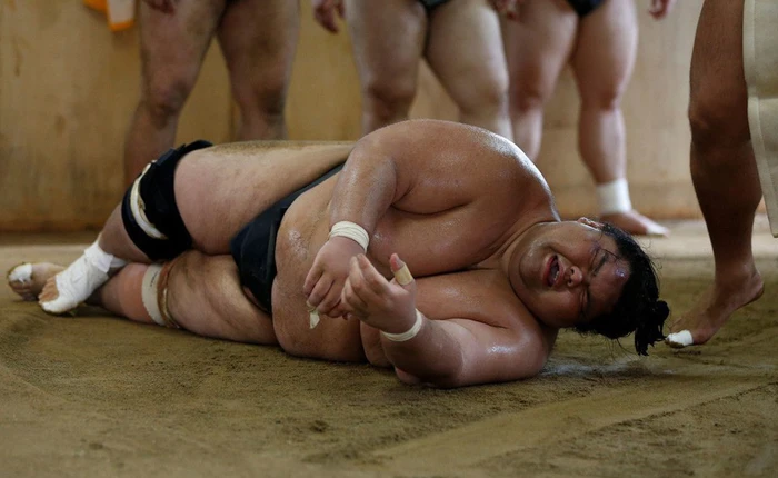 Gian nan vất vả đằng sau ánh hào quang của các võ sĩ Sumo - môn võ được kính trọng bậc nhất tại Nhật Bản