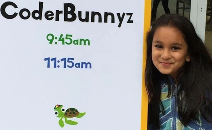 Nữ coder... 10 tuổi này thành công quá, cả Google lẫn Microsoft đều muốn mời về làm việc