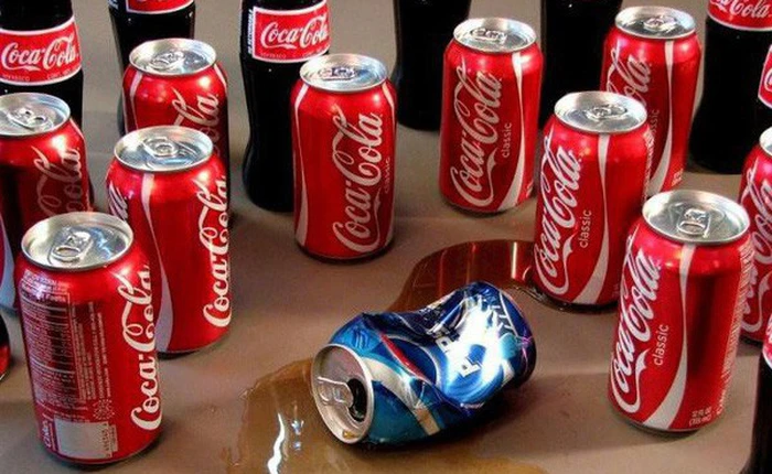 Đòn trả thù kinh hoàng của Coca-Cola: Thâu tóm 18 nhà máy đóng chai Pepsi, sơn đỏ 4.000 xe chở hàng và hàng chục ngàn điểm phân phối, “xóa sổ” Pepsi khỏi Venezuela chỉ trong 1 ngày