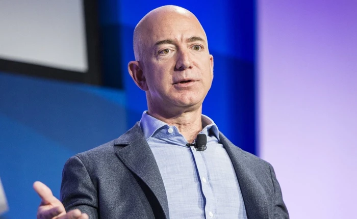Cấm tiệt PowerPoint trong họp hành và thay bằng bản tường thuật, cách quản lý của kỳ quặc của Jeff Bezos hiệu quả ra sao?