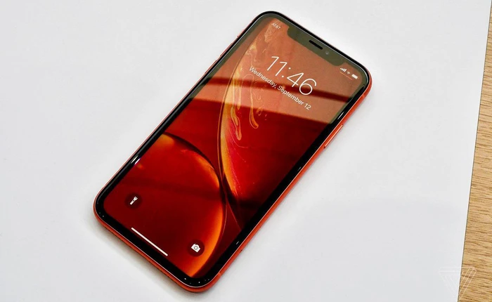 Hóa ra chữ R trên iPhone XR chẳng có ý nghĩa gì cả
