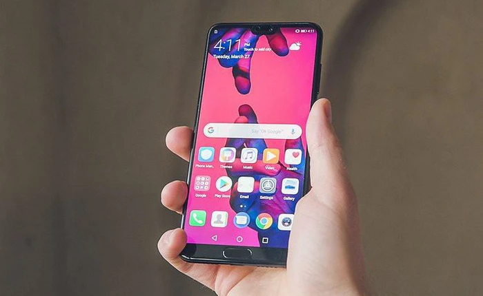 Chuyện thật khó tin: Huawei P20 vẫn sống sót, mở khóa gương mặt, vào mạng trơn tru sau khi rơi từ độ cao 50 mét