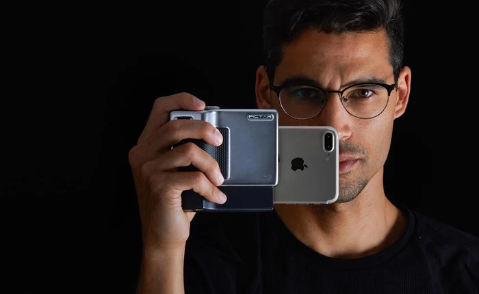 Biến chiếc smartphone của bạn thành máy ảnh DSLR chỉ bằng 1 món phụ kiện