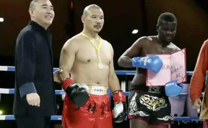 Góc gian dối: "Nhà vô địch boxing" mà cao thủ Thiếu Lâm nốc-ao trong 43 giây thực ra là du học sinh được thuê về diễn
