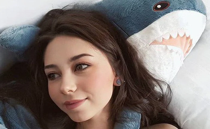 Gặp gỡ Blaha - Chú cá mập nhồi bông đến từ IKEA đang làm náo loạn mạng xã hội thế giới