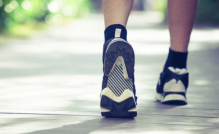 Đây là những lợi ích khi bạn đứng dậy và đi dạo 10 phút sau bữa tối