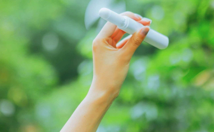 Đâu là món đồ cần có nhất cho chuyến du lịch hè? Chính là quạt điện cầm tay