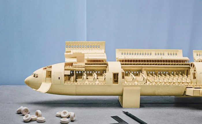 Dành gần 10 năm để tạo ra mô hình Boeing 777 cực kỳ chi tiết bằng giấy, anh chàng này đã được đền đáp xứng đáng