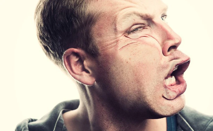 Sử dụng kính quá trong, Apple Park khiến nhân viên thường xuyên đụng đầu vào tường