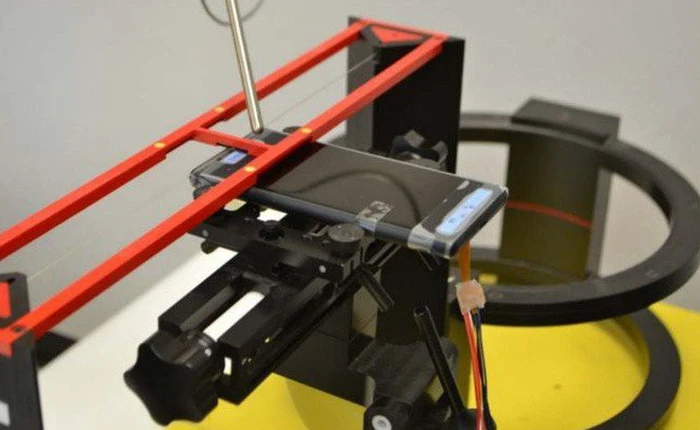 Lộ diện Xperia XZ2 Compact: viền đã nhỏ hơn