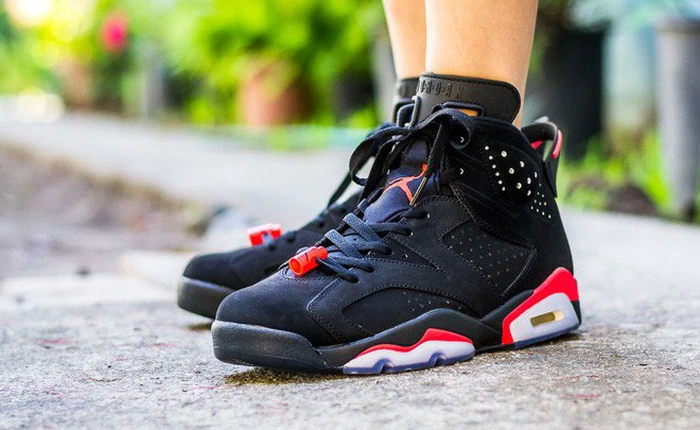 Top 10 mẫu sneakers bán chạy nhất thế giới năm 2017: Nike, Jordan chiếm ưu thế, adidas lép vế