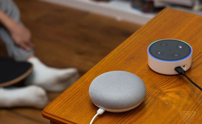 Nghe cậu bé mới học lớp 4 đánh giá chi tiết bộ đôi loa thông minh của Amazon và Google sau hơn một tuần trải nghiệm