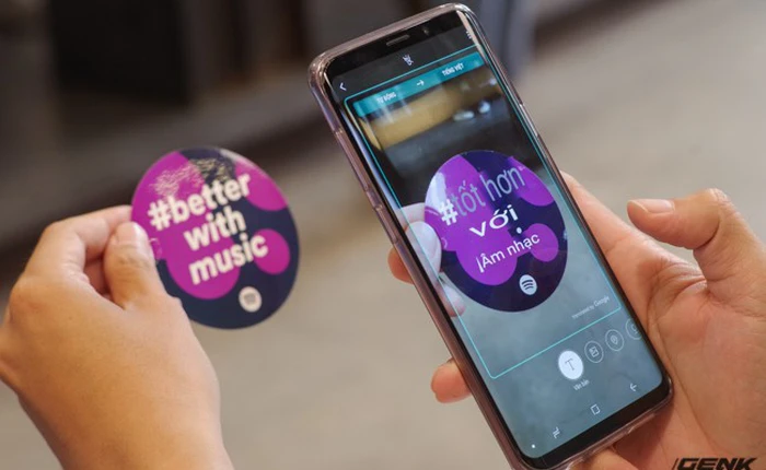 Tính năng hay ho trên Galaxy S9 ít người để ý: dịch thuật bằng camera