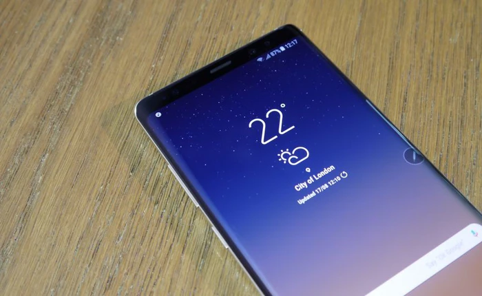 Samsung Galaxy Note9 và Huawei Mate 11 sẽ sở hữu cảm biến vân tay dưới màn hình?