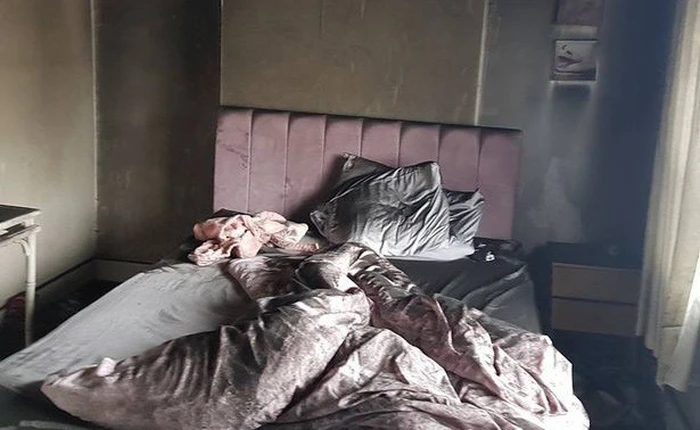 Nhà cháy trụi bởi món đồ chơi đang sạc pin, 5 mẹ con thành người vô gia cư chỉ sau vài giờ