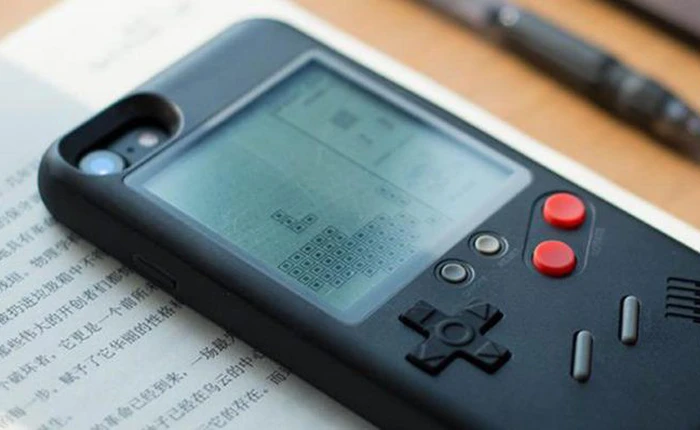 Xuất hiện ốp lưng iPhone cực "chất": vừa bảo vệ thiết bị, vừa biến thành một cỗ máy Gameboy với 10 tựa game huyền thoại