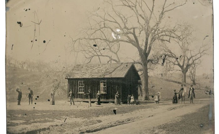 Bỏ 2 USD để mua tấm ảnh cũ kỹ, người đàn ông không ngờ nó trị giá cả gia tài, bán đi được vài triệu USD