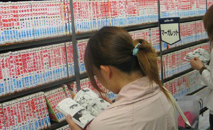 Hiện tượng kỳ lạ "Mariko Aoki": Câu chuyện về những người cứ bước vào hiệu sách là nhu cầu đi vệ sinh trỗi dậy
