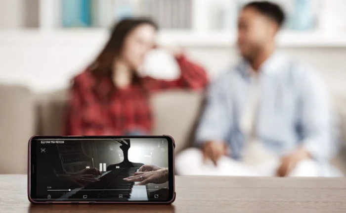 Samsung phải mất một năm để hoàn thiện hệ thống loa stereo trên Galaxy S9