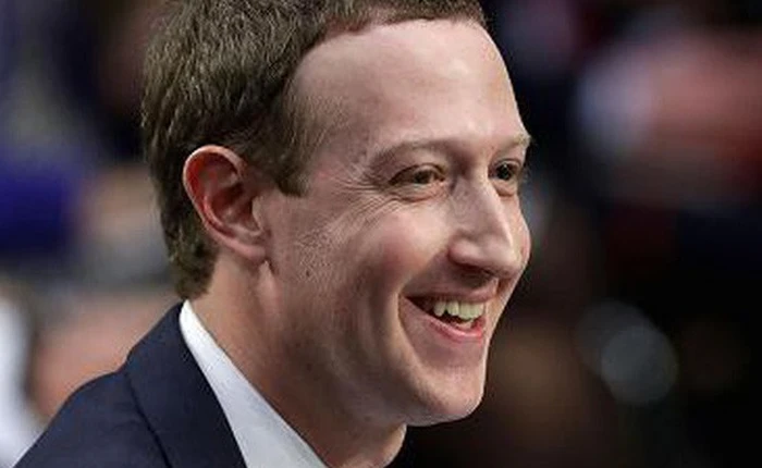 Tiết lộ của Facebook: Lương năm 2017 của Mark Zuckerberg chỉ là 1 USD nhưng Facebook phải tiêu tốn gần 9 triệu USD cho máy bay riêng cùng đội ngũ bảo vệ cho anh ta