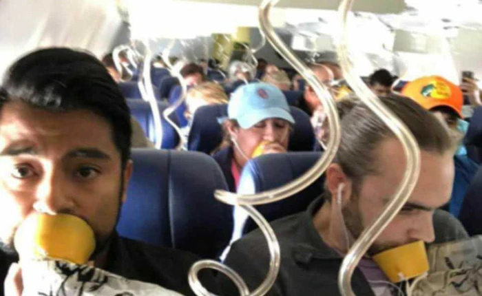 Bức ảnh trong vụ tai nạn máy bay khiến nhiều người ngao ngán: Tại sao gần như không ai đeo mặt nạ oxy đúng cách?