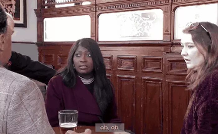 Robot giống hệt con người gây náo loạn khi đập vỡ ly nước và hé lộ tham vọng thống trị