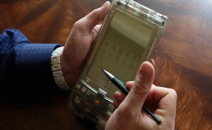 Đây là người đàn ông sở hữu bộ sưu tập máy tính Apple hiếm nhất thế giới