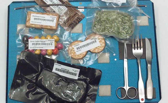 Phi hành gia cũng thích ăn vặt nhưng sự thật về đồ ăn của họ sẽ khiến bạn bất ngờ