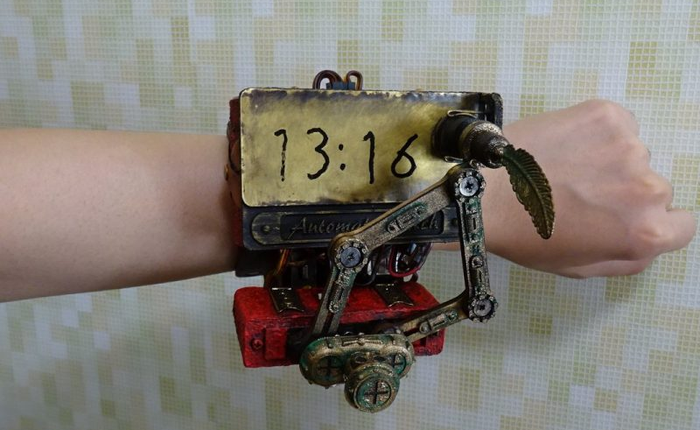 Thích thú với BST đồng hồ "Steampunk" tự chế của cô gái Nhật Bản