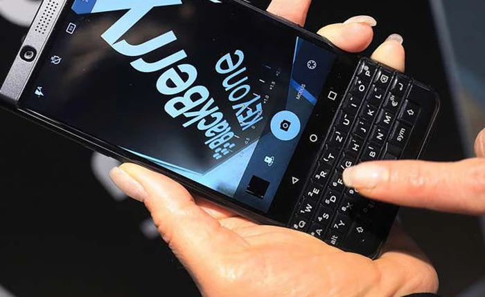 Sau Facebook, tới lượt Snap bị BlackBerry kiện vì vi phạm bằng sáng chế