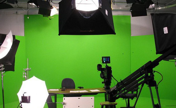 Tại sao phông nền trong điện ảnh, truyền hình là màu xanh lục mà không phải là màu khác?