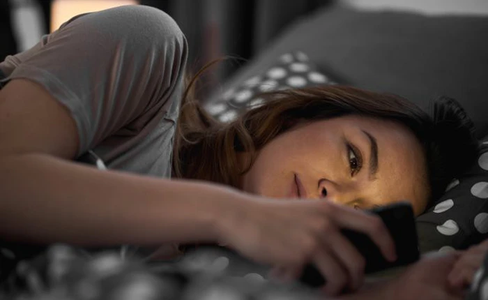 7 ứng dụng iPhone phổ biến có chế độ giao diện tối, và cách để kích hoạt chúng