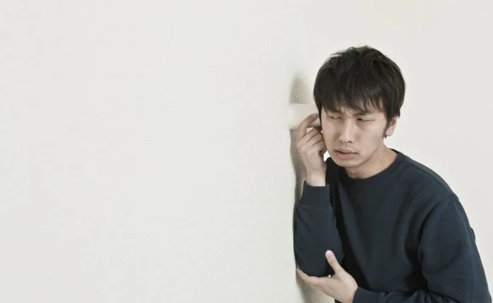 Nhật Bản: Thanh niên lạ mặt trốn trong nhà cụ già neo đơn cả nửa năm mới bị phát hiện