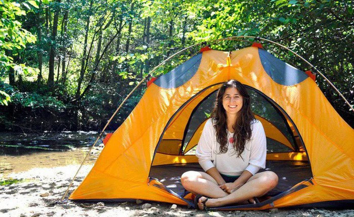 Thành lập mô hình AirBnB cho một thú vui rất phổ biến của người Mỹ, vị CEO nữ này đã trở thành một triệu phú USD như thế nào?