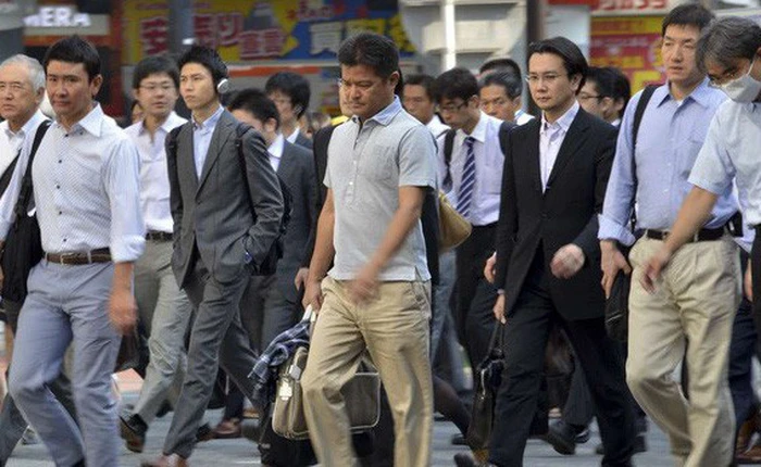 Chiến dịch nói không với 'cắm thùng, mặc vest' khi đi làm: Cuộc đại cách mạng trong văn hóa làm việc của người Nhật Bản